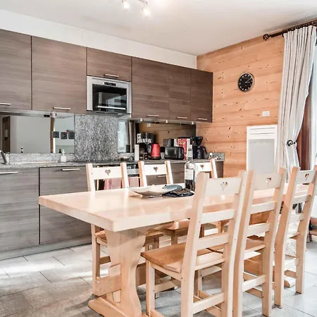 In Mit Sonnigem Balkon Und Toller Aussicht By Interhome