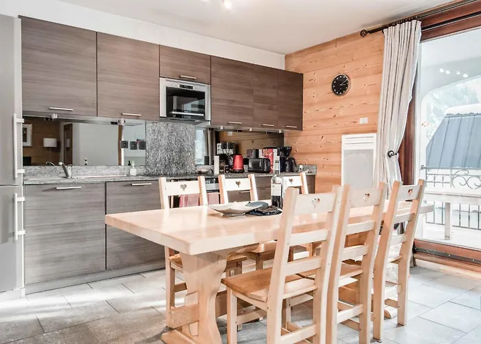 In Mit Sonnigem Balkon Und Toller Aussicht By Interhome