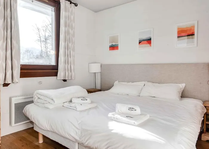 In Mit Sonnigem Balkon Und Toller Aussicht By Interhome * Chamonix