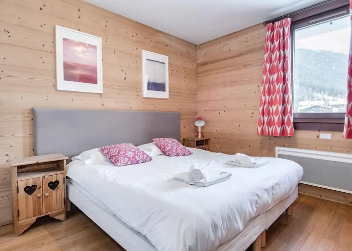 In Mit Sonnigem Balkon Und Toller Aussicht By Interhome *